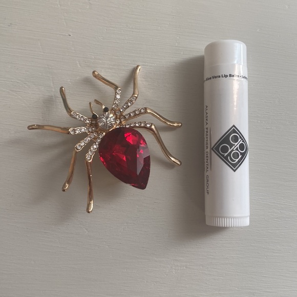 Halloween spider pin. Gold.  Red and clear stones. - Picture 2 of 3